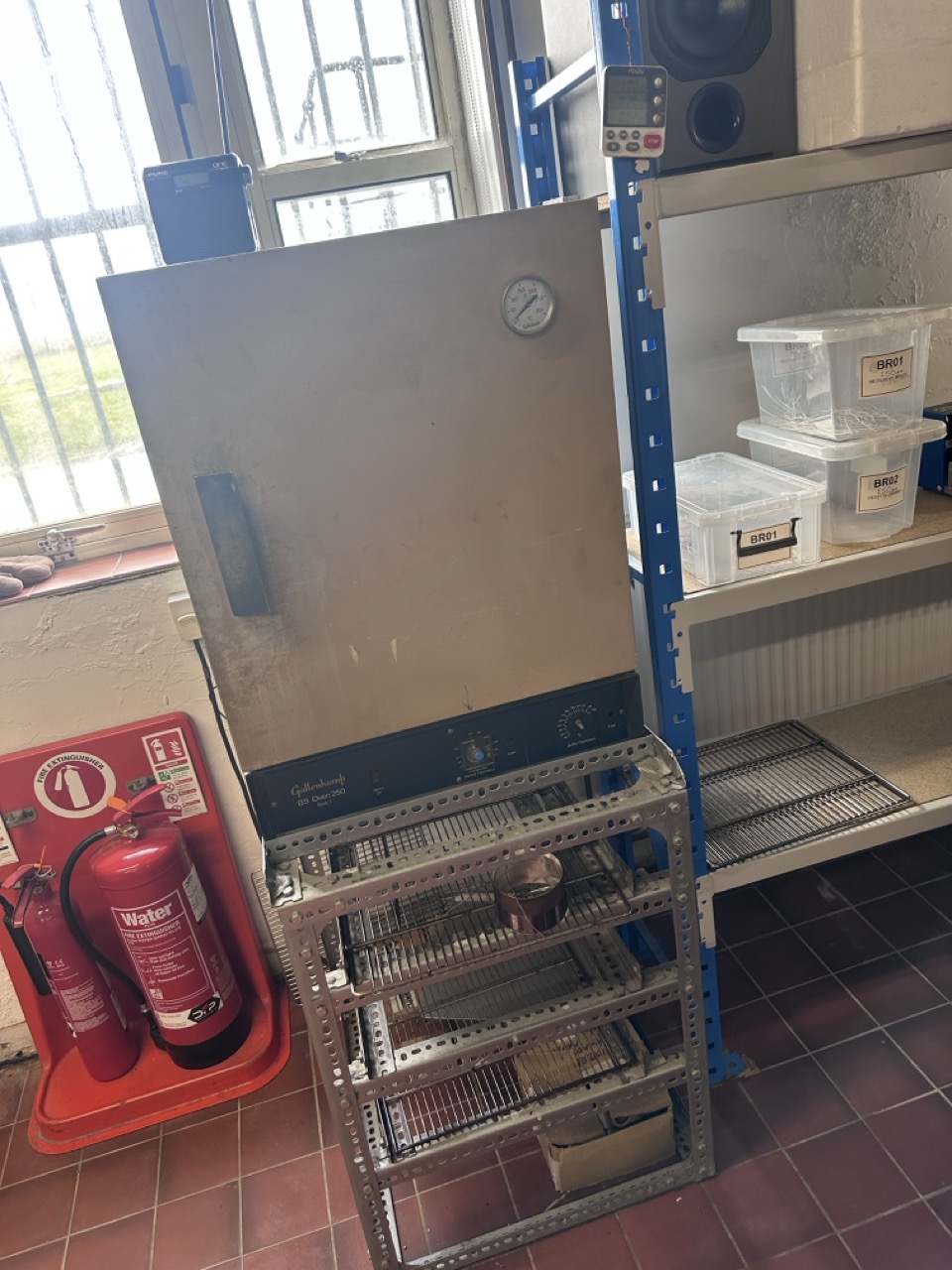 The oven for inductor baking.