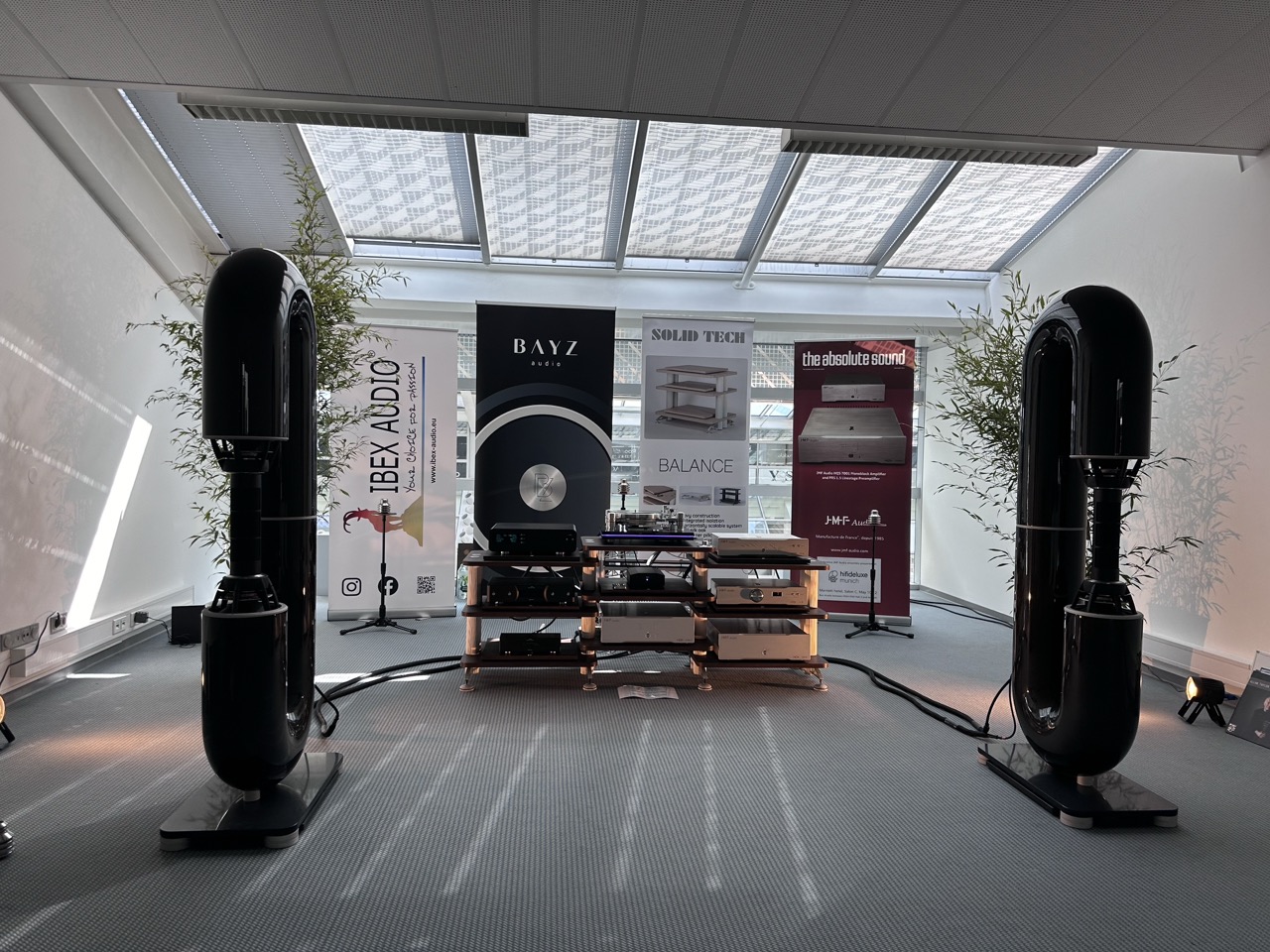 An interesting speaker design that sounded very good.